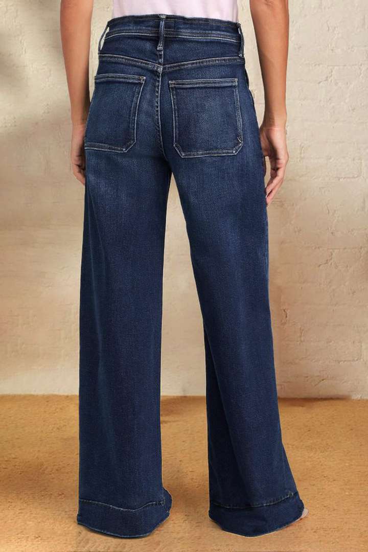 Mörkblå jeans dam med extra vid benlinje