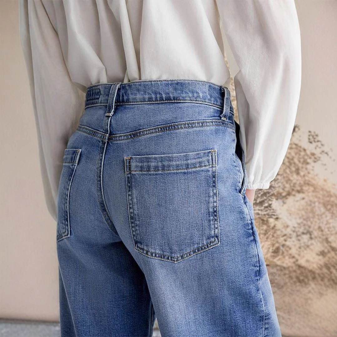 Vida jeans dam med hög midja | Dekorativa sömmar vid fickorna | Hellång modell | Bältesöglor i midjan