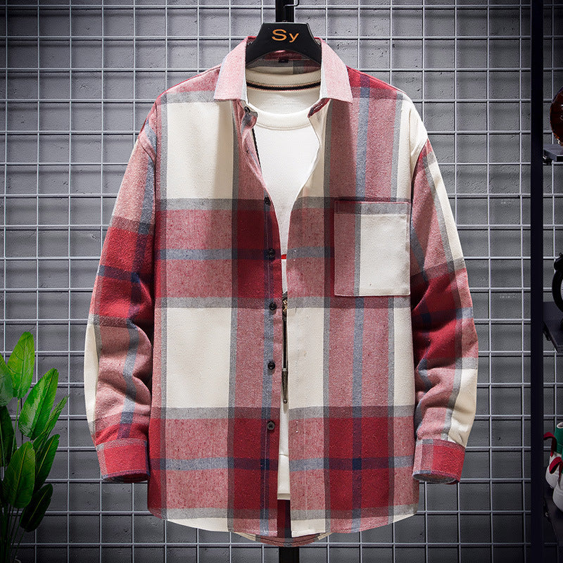Rutig overshirt herr i oversize | Bröstficka och rundad nederkant | Skjortkrage och knäppta manschetter