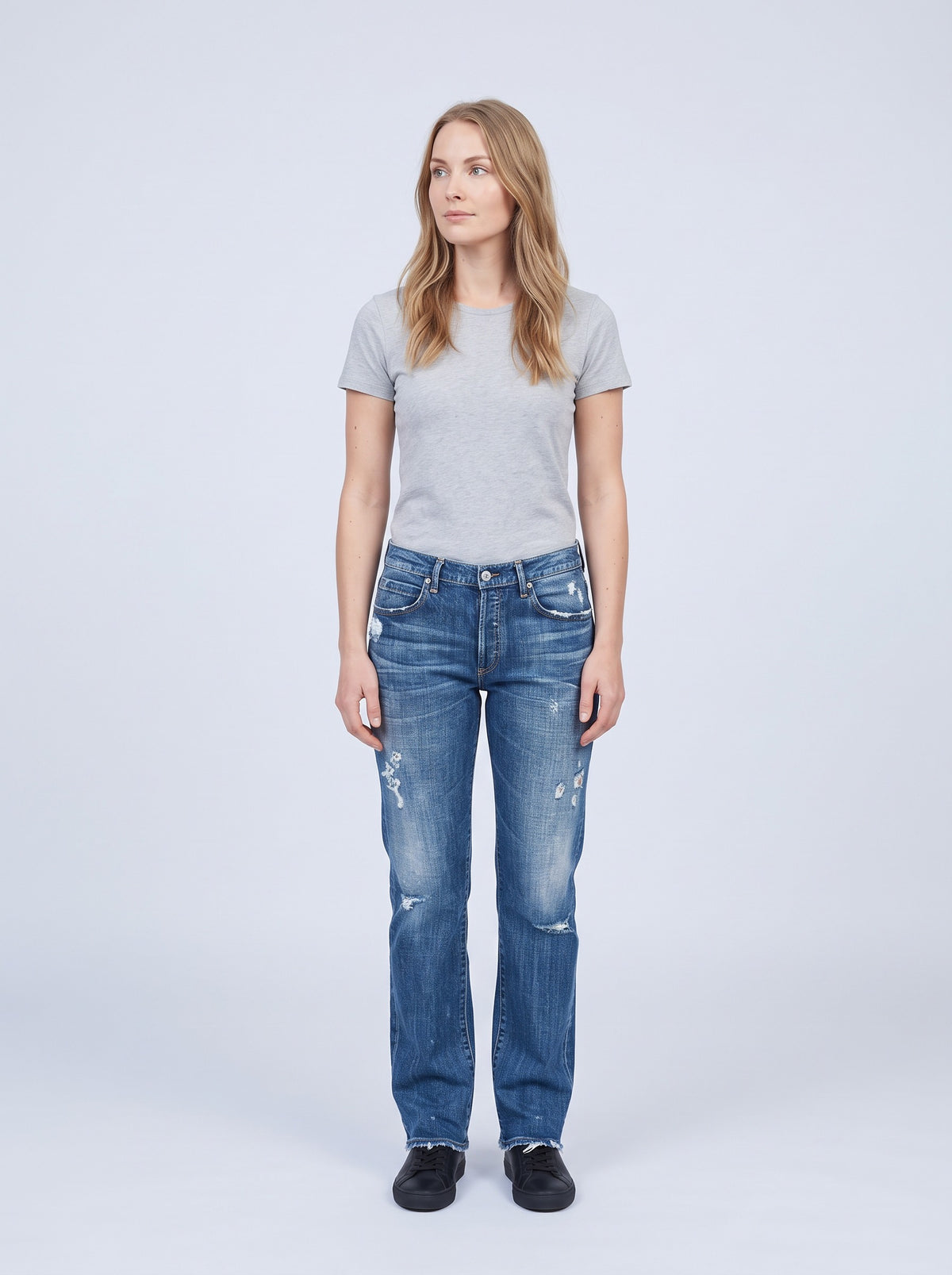 Avslappnade jeans dam med sliten vintageeffekt