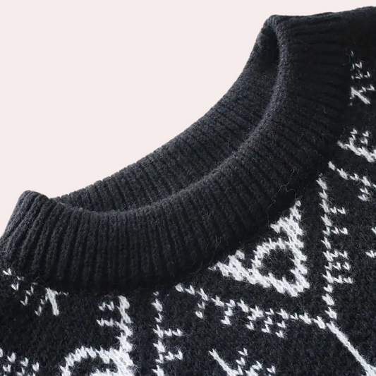 Stickad tröja herr med rund hals | Svart med vitt grafiskt mönster | Sicksack och granmotiv | Ribbade kanter